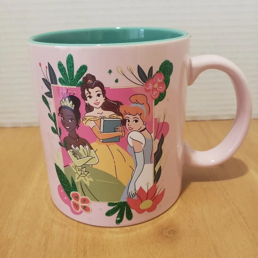 Disney Princess 20 oz Mug with Tiana, Belle, and‎ Cinderella Pink & Green New